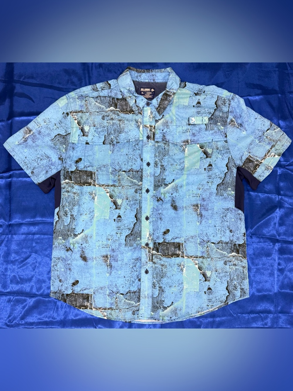 Reel Legends Men's Light Blue Mariner Performance Short Sleeve Button-Up Shirt
